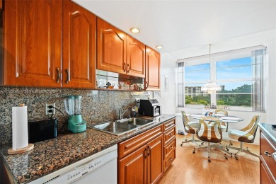 THE BEST DEAL IN PARK PLACE CORNER UNIT IN THE most sought bldg on Pembroke Lakes Golf Club in Florida - for sale on GolfHomes.com, golf home, golf lot