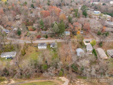 Explore this lovely residential building lot in downtown Black on Black Mountain Golf Course in North Carolina - for sale on GolfHomes.com, golf home, golf lot