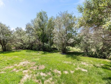 Charming Rancher on the Pueblo West Golf Course  Welcome to this on Desert Hawk At Pueblo West in Colorado - for sale on GolfHomes.com, golf home, golf lot