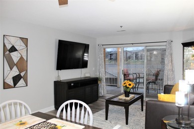 Beautifully remodeled 1 bed / 1 bath condo, sold fully furnished on Pointe Royale Village Country Club in Missouri - for sale on GolfHomes.com, golf home, golf lot