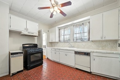 Amazing and rare opportunity to remodel your dream home in on Stevens Park Golf Course in Texas - for sale on GolfHomes.com, golf home, golf lot
