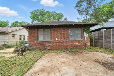 Amazing and rare opportunity to remodel your dream home in on Stevens Park Golf Course in Texas - for sale on GolfHomes.com, golf home, golf lot