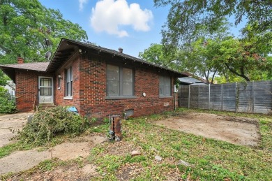 Amazing and rare opportunity to remodel your dream home in on Stevens Park Golf Course in Texas - for sale on GolfHomes.com, golf home, golf lot
