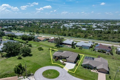 DEEP CREEK POOL HOME ON QUIET CUL-DE-SAC - This isn't just on Deep Creek Golf Club in Florida - for sale on GolfHomes.com, golf home, golf lot
