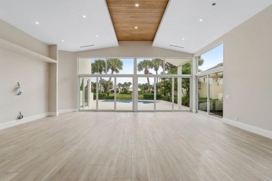 Don't miss this newly renovated Patio B in Frenchman's Creek on on Frenchmans Creek Country Club in Florida - for sale on GolfHomes.com, golf home, golf lot