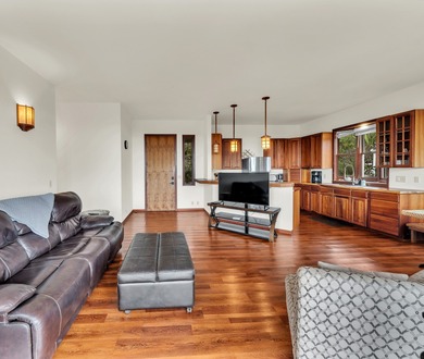 This lovely, well-cared-for home is located in desirable Mark on Discovery Harbour Golf Course in Hawaii - for sale on GolfHomes.com, golf home, golf lot