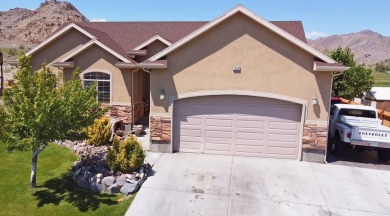 Live where comfort meets golf course views! This 4-bedroom on Toana Vista Golf Course in Nevada - for sale on GolfHomes.com, golf home, golf lot