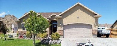 Live where comfort meets golf course views! This 4-bedroom on Toana Vista Golf Course in Nevada - for sale on GolfHomes.com, golf home, golf lot