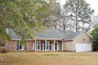 AGENTS Please read agent notes. Move-in ready in Crowfield on Crowfield Golf and Country Club in South Carolina - for sale on GolfHomes.com, golf home, golf lot