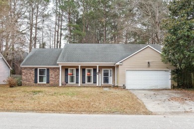 AGENTS Please read agent notes. Move-in ready in Crowfield on Crowfield Golf and Country Club in South Carolina - for sale on GolfHomes.com, golf home, golf lot