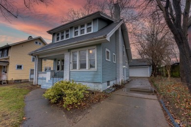 This delightful 3-bedroom, 2-full-bathroom Cape Cod home is on Wildwood Golf Club in Ohio - for sale on GolfHomes.com, golf home, golf lot