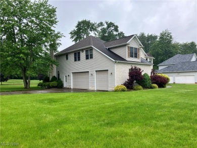 Welcome to 1254 Maxfli Dr. This beautiful brick Colonial is on Chenoweth Golf Course in Ohio - for sale on GolfHomes.com, golf home, golf lot