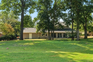 Welcome Home!! From the moment you walk in the front door, you on Pointe Royale Village Country Club in Missouri - for sale on GolfHomes.com, golf home, golf lot