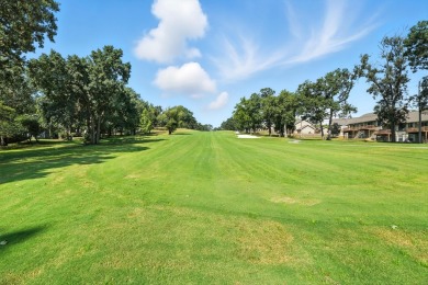 Welcome Home!! From the moment you walk in the front door, you on Pointe Royale Village Country Club in Missouri - for sale on GolfHomes.com, golf home, golf lot