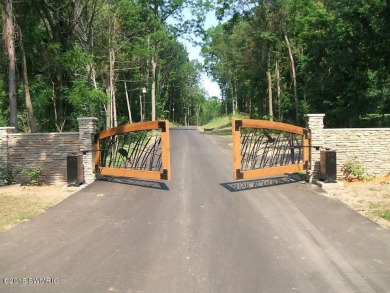 END OF YEAR BLOW OUT SALE Welcome to the beauty of Cranes Pond on Gull Lake View Golf Club and Resort in Michigan - for sale on GolfHomes.com, golf home, golf lot