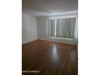 Great opportunity in Leisure Village West! This 2 bedroom, 2 and on Leisure Village West Assoc. in New Jersey - for sale on GolfHomes.com, golf home, golf lot