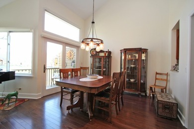 PERFECTION! Rare lakefront townhome in Lake Barrington with on Pine Meadow Golf Club in Illinois - for sale on GolfHomes.com, golf home, golf lot