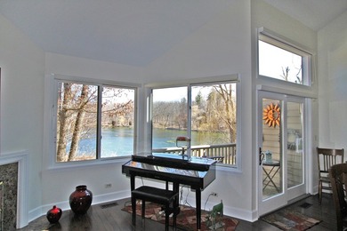 PERFECTION! Rare lakefront townhome in Lake Barrington with on Pine Meadow Golf Club in Illinois - for sale on GolfHomes.com, golf home, golf lot