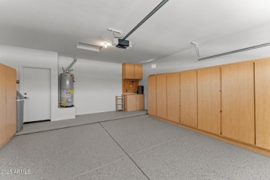 You're going to love this remodeled, charming 2 bedroom, 2 on Arizona Traditions Golf Club in Arizona - for sale on GolfHomes.com, golf home, golf lot