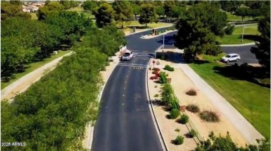 You're going to love this remodeled, charming 2 bedroom, 2 on Arizona Traditions Golf Club in Arizona - for sale on GolfHomes.com, golf home, golf lot