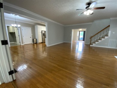 You'll fall in love with this beautiful, spacious home on a on CrossWinds Golf Course in Kentucky - for sale on GolfHomes.com, golf home, golf lot