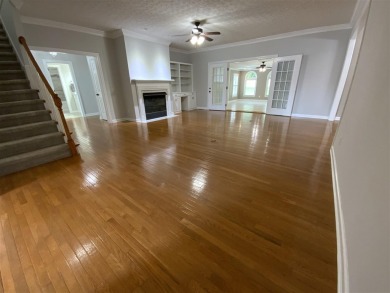 You'll fall in love with this beautiful, spacious home on a on CrossWinds Golf Course in Kentucky - for sale on GolfHomes.com, golf home, golf lot