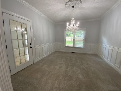 You'll fall in love with this beautiful, spacious home on a on CrossWinds Golf Course in Kentucky - for sale on GolfHomes.com, golf home, golf lot