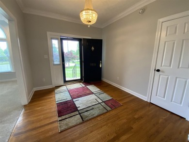 You'll fall in love with this beautiful, spacious home on a on CrossWinds Golf Course in Kentucky - for sale on GolfHomes.com, golf home, golf lot