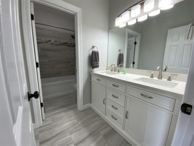 You'll fall in love with this beautiful, spacious home on a on CrossWinds Golf Course in Kentucky - for sale on GolfHomes.com, golf home, golf lot