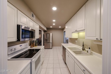 Beautifully updated patio home. New HVAC in 2024.  New roof on Sun City-Willow Creek / Willow Brook  in Arizona - for sale on GolfHomes.com, golf home, golf lot
