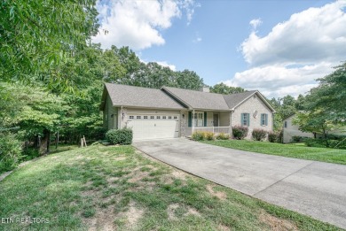 Move in ready Ranch home with 1820 square feet, 3 bedroom, 2 on Druid Hills Golf Club in Tennessee - for sale on GolfHomes.com, golf home, golf lot