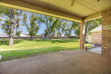 Come tour this home in Pecan Plantation.  The residence offers 3 on Nutcracker Golf Club in Texas - for sale on GolfHomes.com, golf home, golf lot