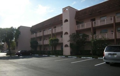 55+ COMMUNITY, UNIT IS ON THE 3rd FLOOR, CORNER UNIT, WELL KEPT on Sunrise Lakes Phase III in Florida - for sale on GolfHomes.com, golf home, golf lot