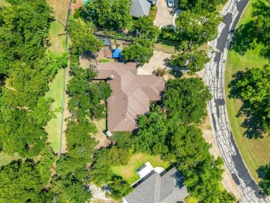 Welcome to this elegant 3-bedroom, 2.5-bath home located in the on Pecan Plantation Country Club in Texas - for sale on GolfHomes.com, golf home, golf lot