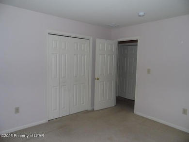 End Unit Townhome in Sand Springs. Generous room sizes. Center on Sand Springs Country Club in Pennsylvania - for sale on GolfHomes.com, golf home, golf lot