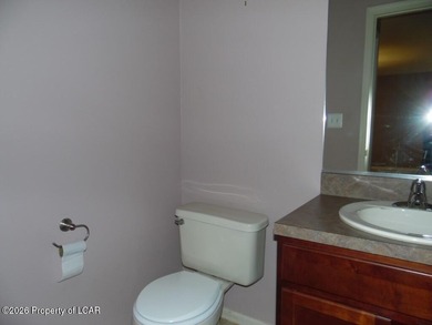 End Unit Townhome in Sand Springs. Generous room sizes. Center on Sand Springs Country Club in Pennsylvania - for sale on GolfHomes.com, golf home, golf lot