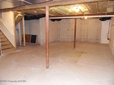 End Unit Townhome in Sand Springs. Generous room sizes. Center on Sand Springs Country Club in Pennsylvania - for sale on GolfHomes.com, golf home, golf lot