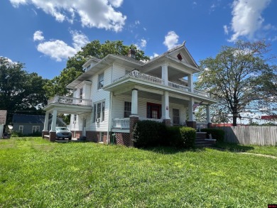 This home was built in the early 1900's! Court House records say on Lockwood Golf Course in Missouri - for sale on GolfHomes.com, golf home, golf lot
