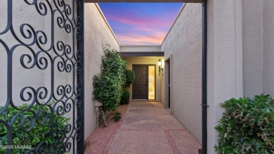 Stunning, fully renovated corner-unit townhome in a vibrant 55+ on Omni Tucson National Golf Resort and Spa - Catalina in Arizona - for sale on GolfHomes.com, golf home, golf lot