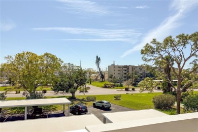 This turnkey, elegantly furnished 2-bedroom, 2-bathroom condo is on Pinebrook/Ironwood Golf Course in Florida - for sale on GolfHomes.com, golf home, golf lot