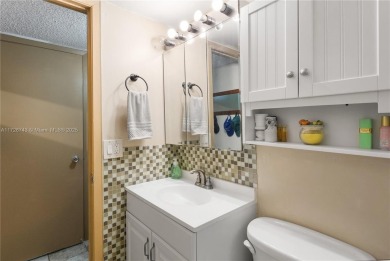 This well maintained 2-bedroom, 2-bathroom condo is located in a on Eco Golf Club in Florida - for sale on GolfHomes.com, golf home, golf lot