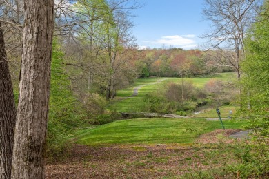 This exquisite single-level home features 3 bedrooms, 2 on River Run Golf Club in Tennessee - for sale on GolfHomes.com, golf home, golf lot