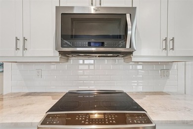 This better-than-new, 2-bedroom plus den/office, 2.5-bath on Sarasota National Golf Club in Florida - for sale on GolfHomes.com, golf home, golf lot