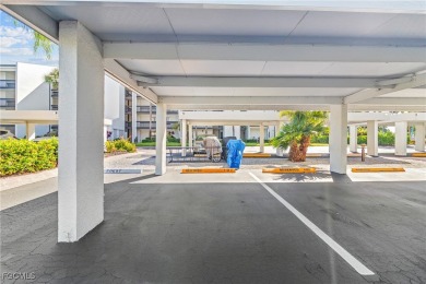 SELLER WILL PAY THE ONE TIME CAPITAL CONTRIBUTION OF $20,000 AT on The Landings Yacht, Golf and Tennis Club in Florida - for sale on GolfHomes.com, golf home, golf lot