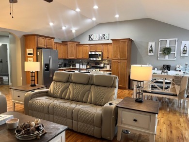 IMMACULATE 3 bedroom, 2 bath home in the desirable Grassy Pond on Cherokee National Golf and Country Club in South Carolina - for sale on GolfHomes.com, golf home, golf lot