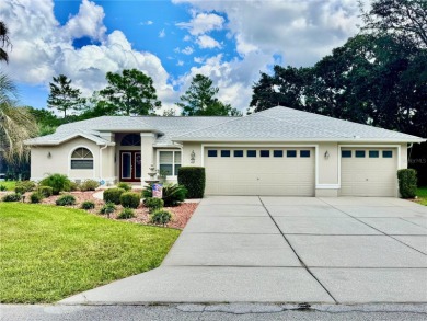 Immaculate 3BR/2.5BA Pool Home in Sugar Mill Woods Oak Village on Sugarmill Woods Golf and Country Club in Florida - for sale on GolfHomes.com, golf home, golf lot
