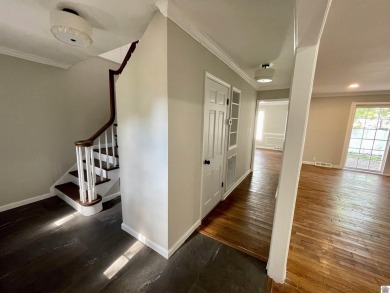 _ 111 Campbell Court __Stately Brick Home built with quality on Mayfield-Graves Country Club in Kentucky - for sale on GolfHomes.com, golf home, golf lot