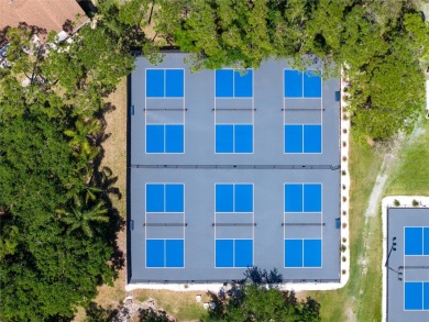 Welcome to your dream home! This spacious 3-bedroom, 2 on East Lake Woodlands Country Club in Florida - for sale on GolfHomes.com, golf home, golf lot