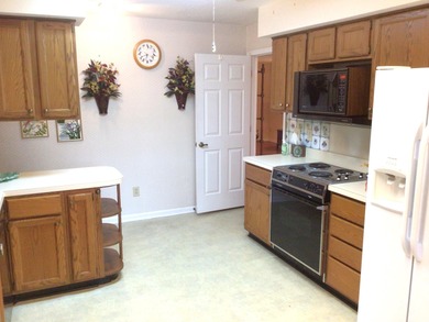 Come live where everyone wants to vacation. This 3 bedroom 2 on Burning Ridge Golf Course in South Carolina - for sale on GolfHomes.com, golf home, golf lot