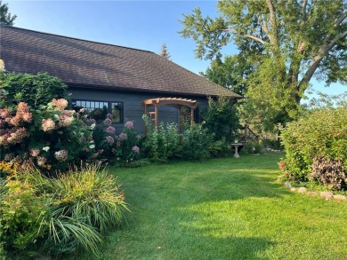 HAVE YOU BEEN DREAMING OF LIVING IN AN AREA OF OUTSTANDING on Ruttgers Bay Lake Lodge Golf Club in Minnesota - for sale on GolfHomes.com, golf home, golf lot